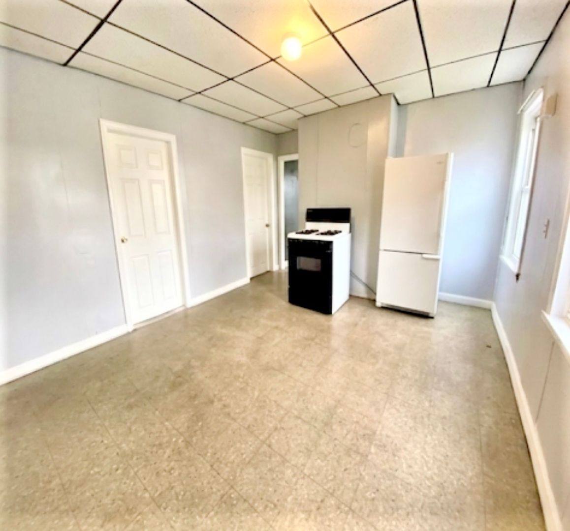 Apartment for rent at 36 Grape St, Providence, RI 02908