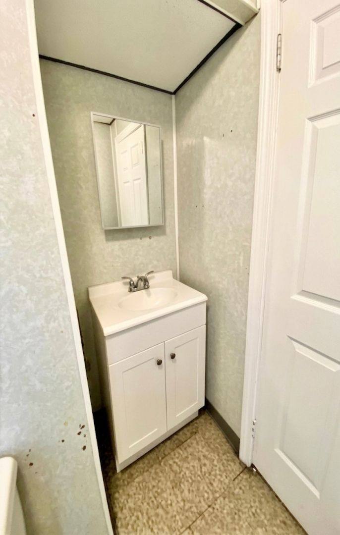 Apartment for rent at 36 Grape St, Providence, RI 02908