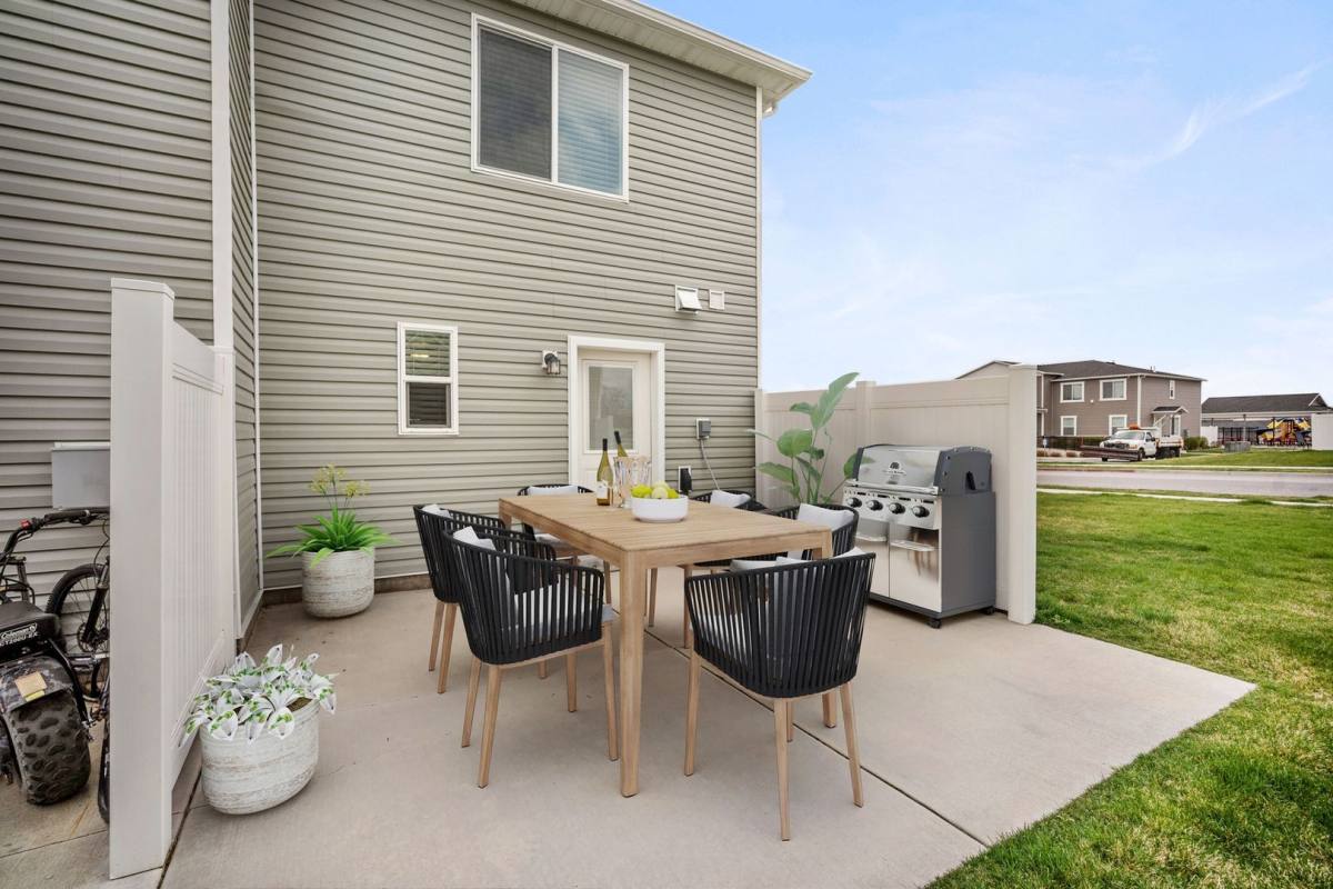 Apartment for rent at 320 W 600 S, Tremonton, UT 84337