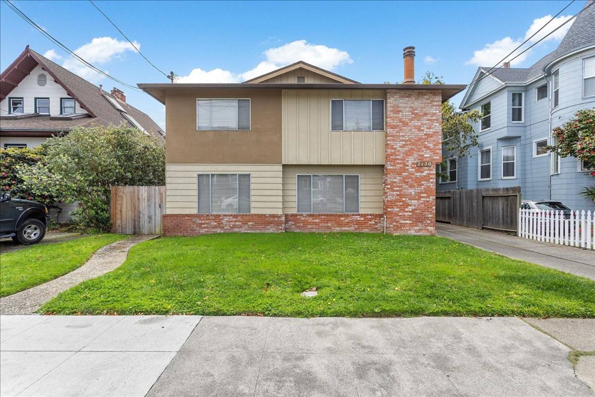 Apartment for rent at 2120 San Antonio Ave, Alameda, CA 94501