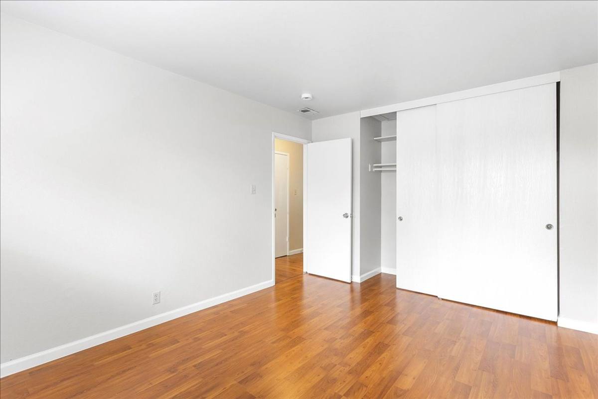 Apartment for rent at 2120 San Antonio Ave, Alameda, CA 94501