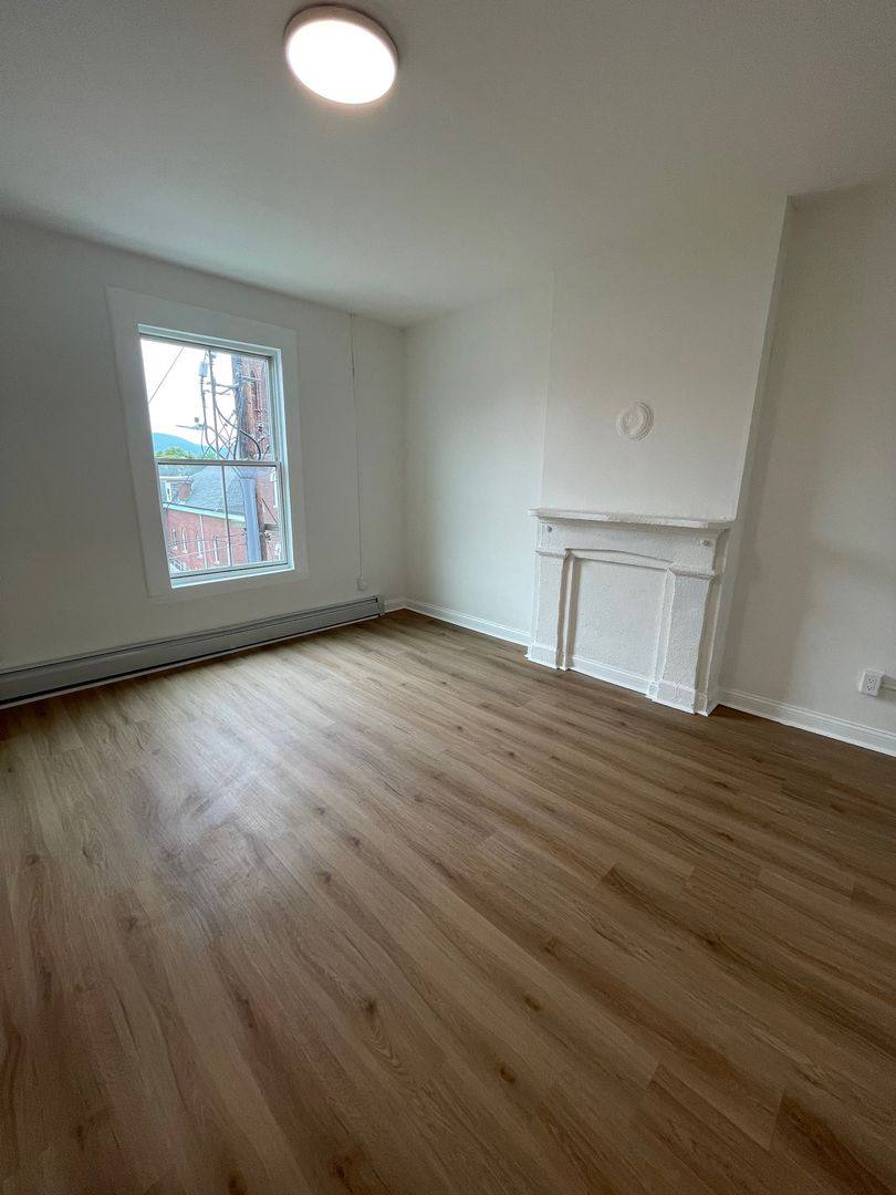 Apartment for rent at 193 Broadway, Newburgh, NY 12550