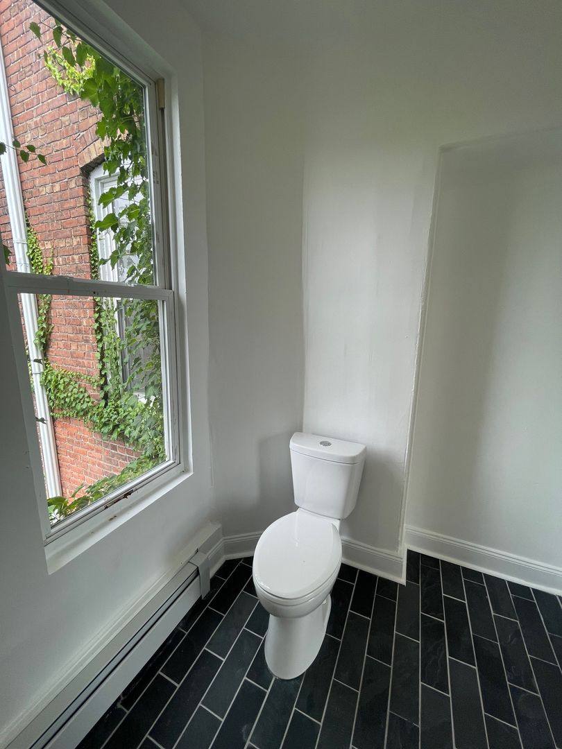 Apartment for rent at 193 Broadway, Newburgh, NY 12550