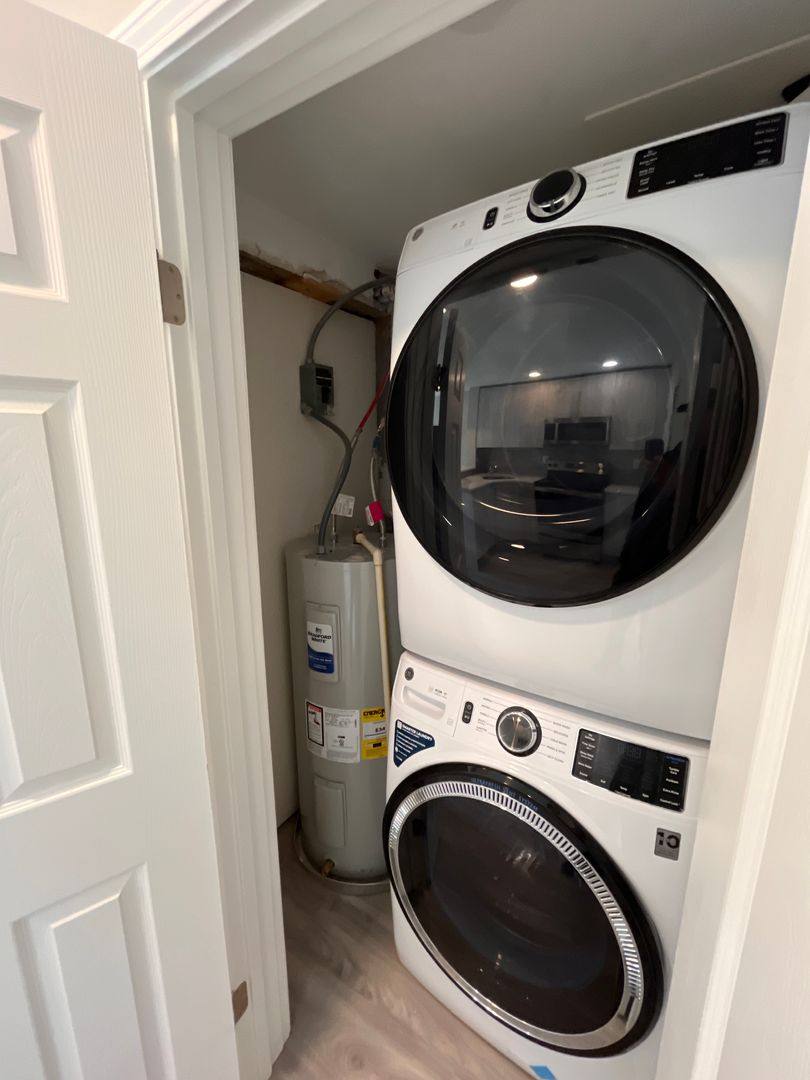Apartment for rent at 101 S Victoria Ave, Ventnor City, NJ 08406