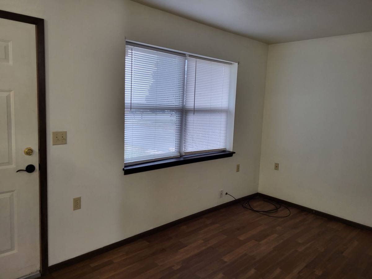 Apartment for rent at 102 & 103 N Cedar St, Eskridge, KS 66423