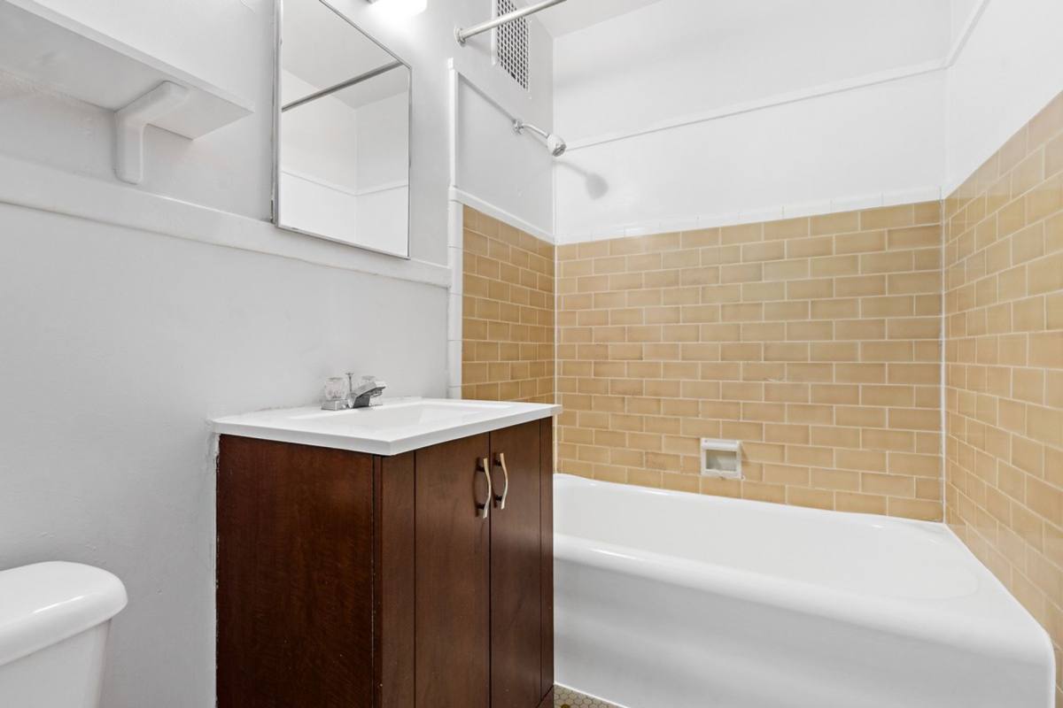 Apartment for rent at 4134 11th Ave NE, Seattle, WA 98105