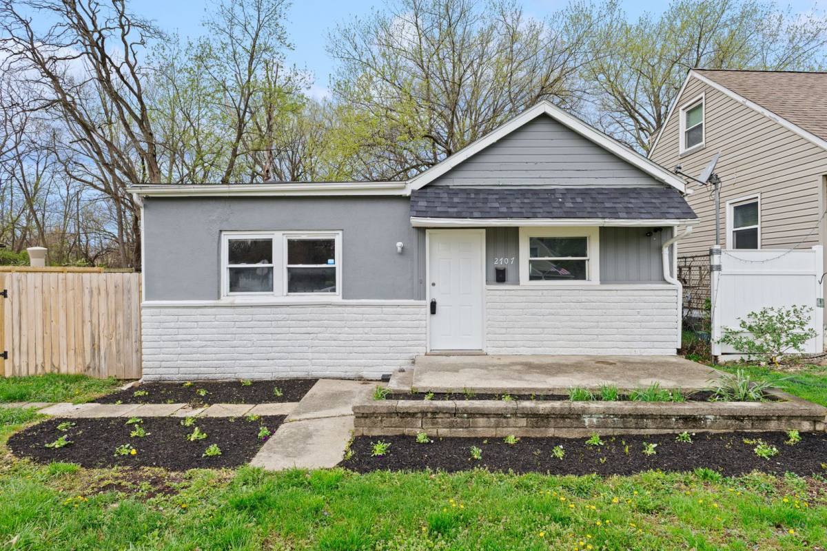 House for rent at 2707 Woodland Ave, Columbus, OH 43211