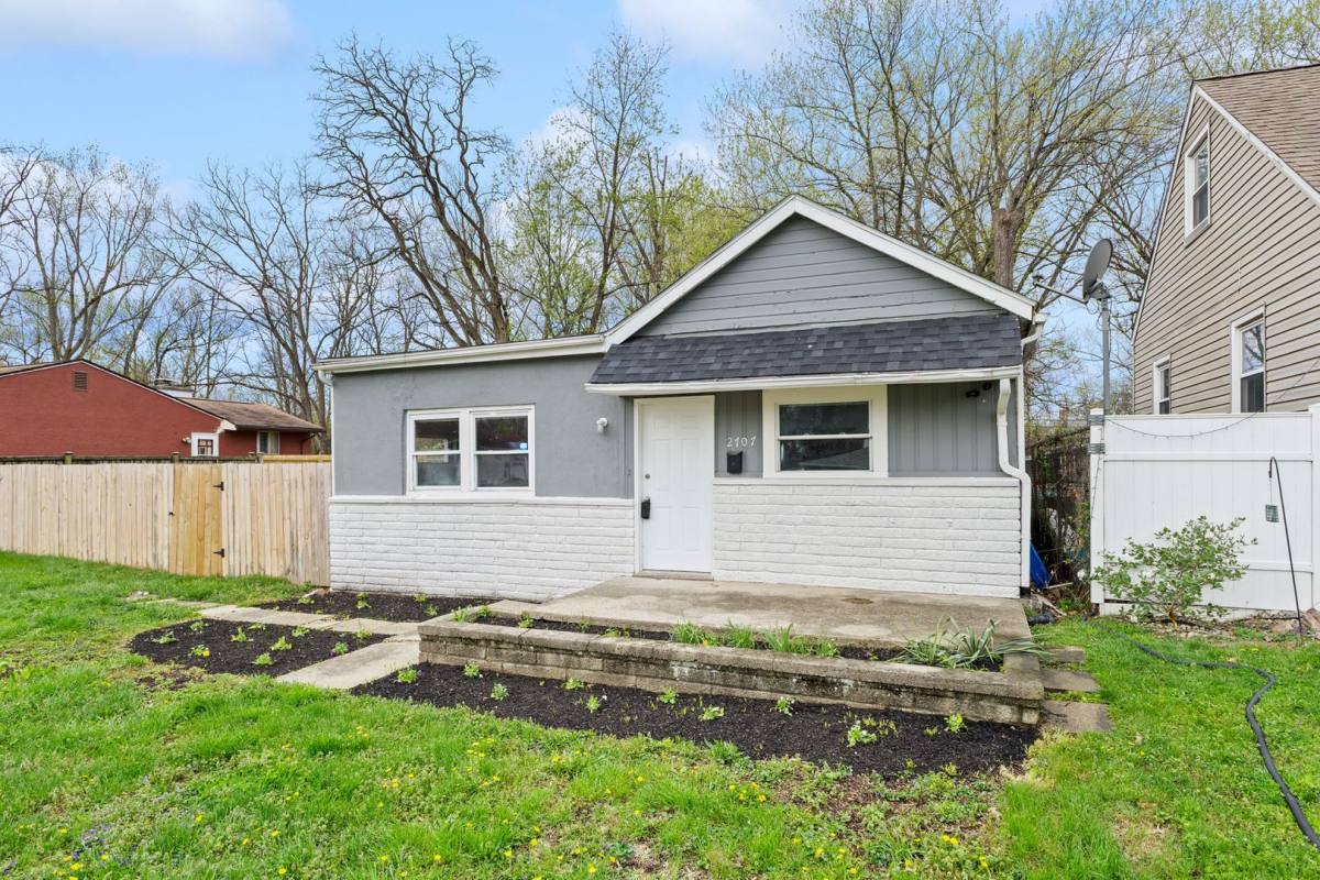 House for rent at 2707 Woodland Ave, Columbus, OH 43211