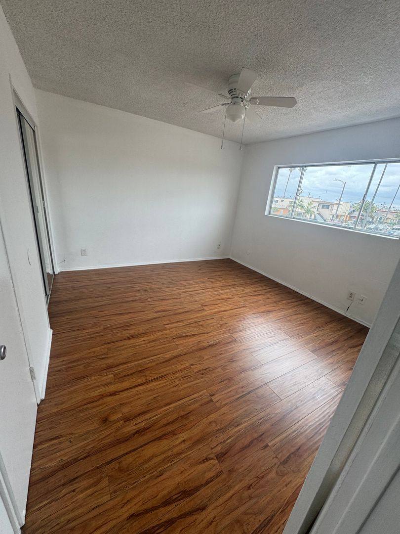 Apartment for rent at 932 W 80th St, Los Angeles, CA 90044