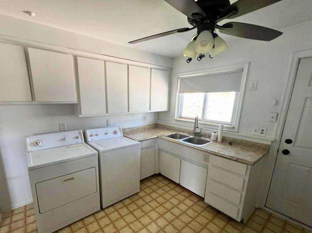 House for rent at 5371 Culver St, Dearborn Heights, MI 48125