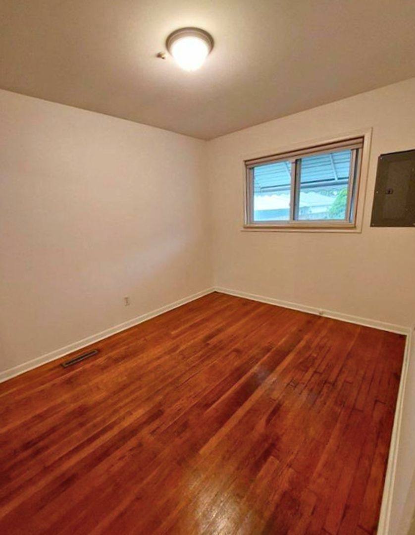 House for rent at 5371 Culver St, Dearborn Heights, MI 48125