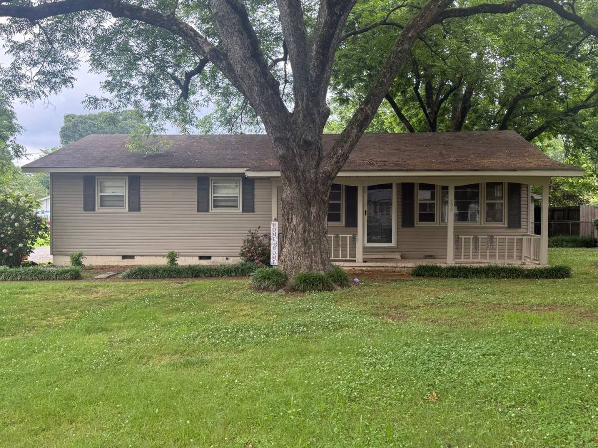 House for rent at 500 Crestline Dr SW, Hartselle, AL 35640