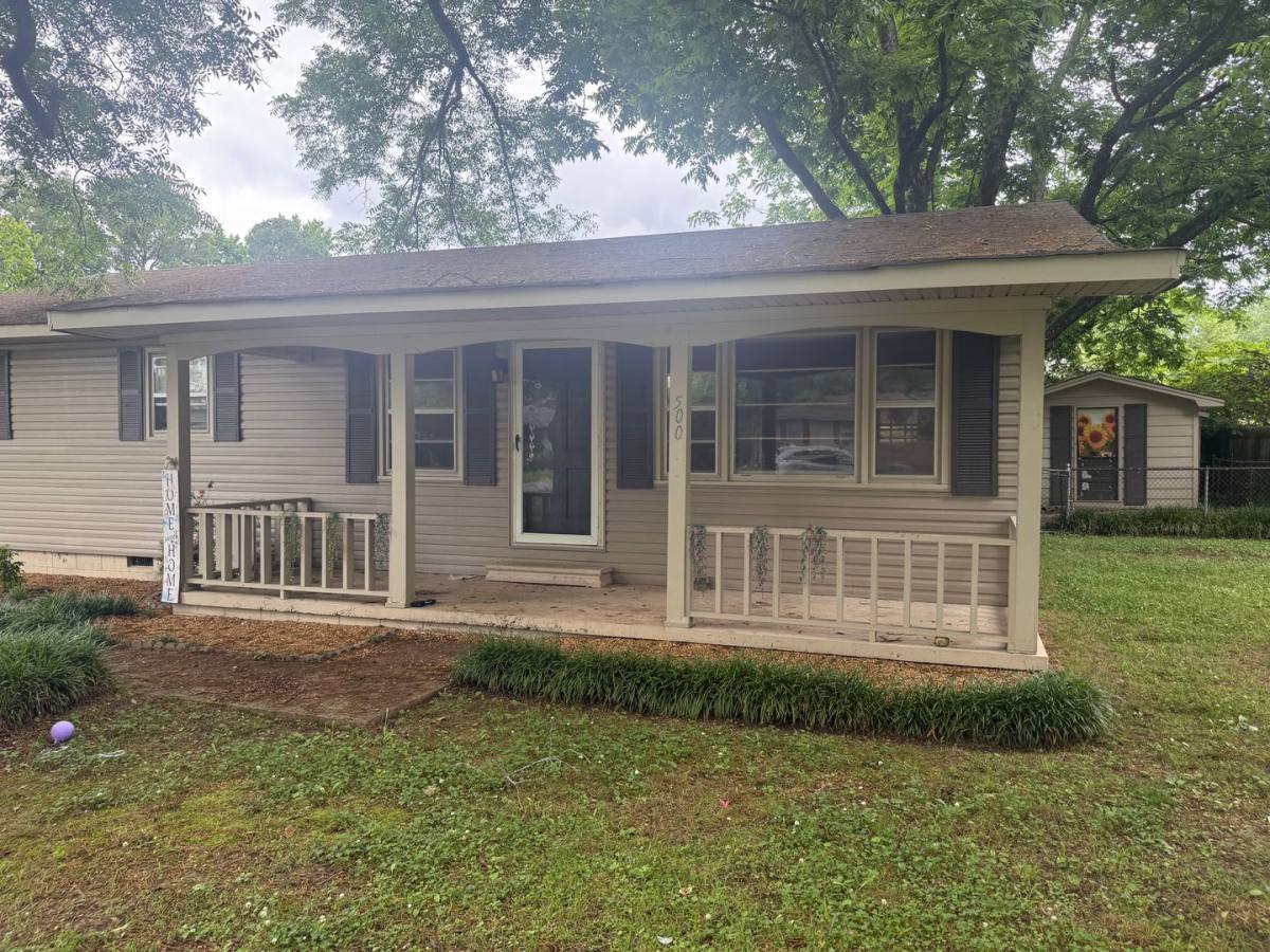 House for rent at 500 Crestline Dr SW, Hartselle, AL 35640