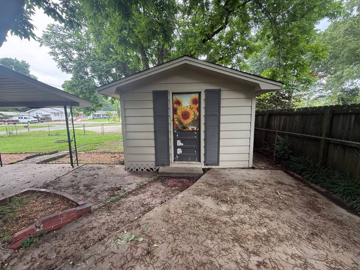 House for rent at 500 Crestline Dr SW, Hartselle, AL 35640