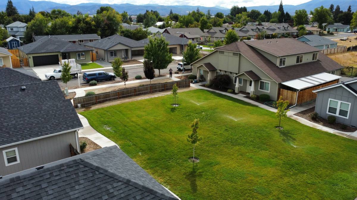 Apartment for rent at 171 Mellecker Way, Medford, OR 97501