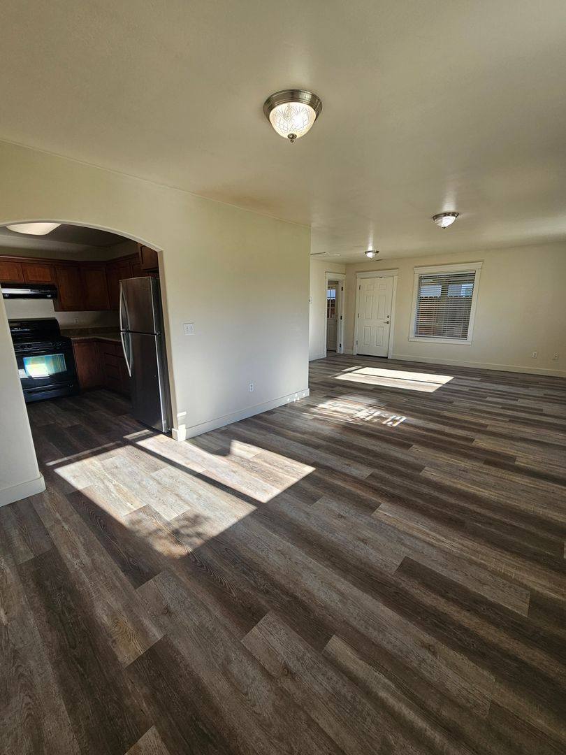 Apartment for rent at 171 Mellecker Way, Medford, OR 97501