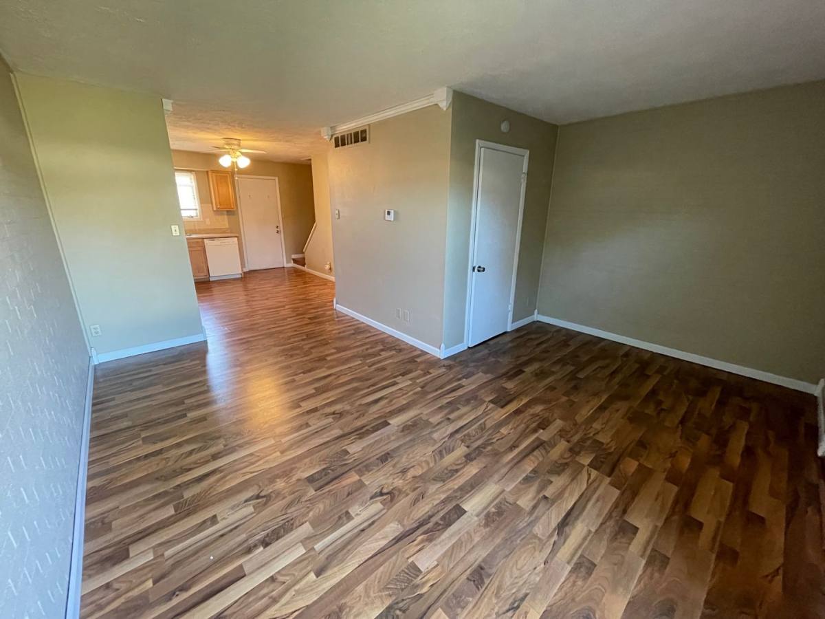 Apartment for rent at 1103 Gettysburg, Bloomington, IL 61704