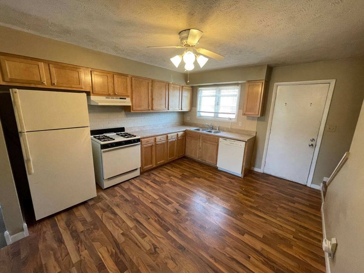Apartment for rent at 1103 Gettysburg, Bloomington, IL 61704
