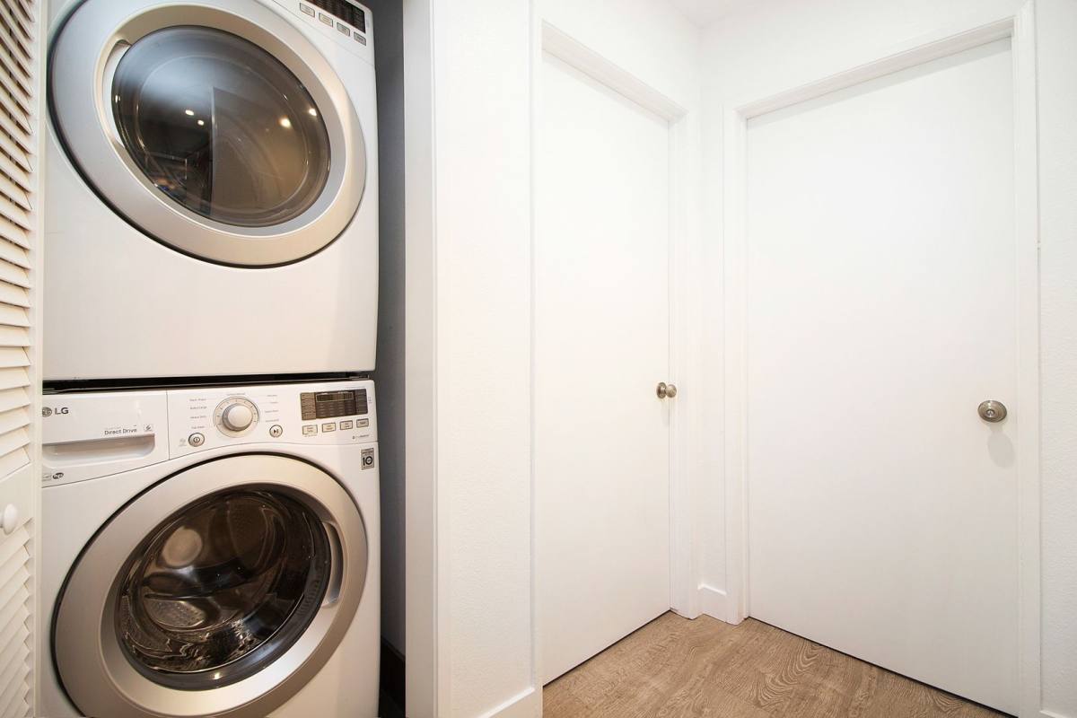 Apartment for rent at 1316-1322 E 3rd St, Long Beach, CA 90802