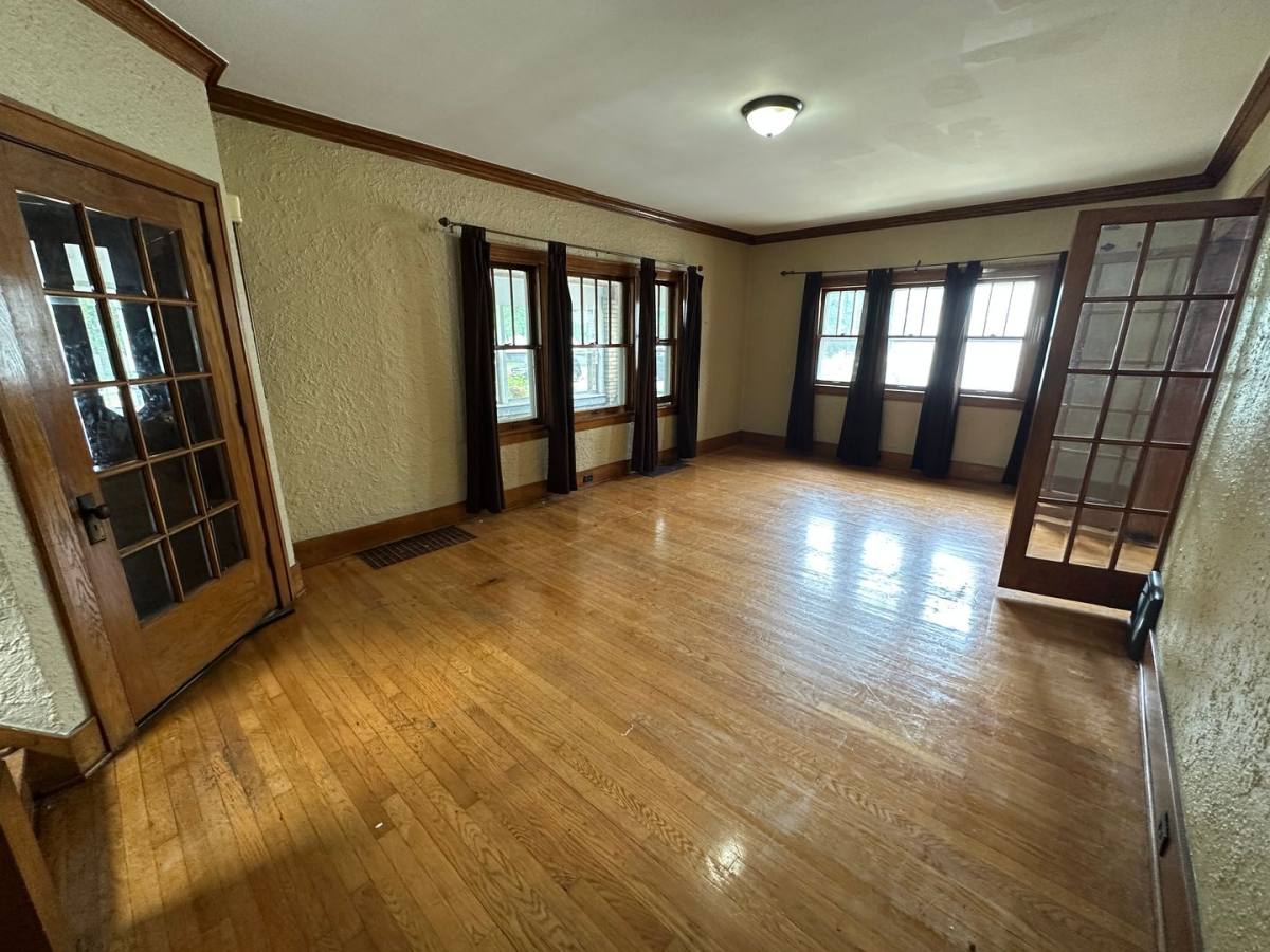 House for rent at 915 Veto NW, Grand Rapids, MI 49504