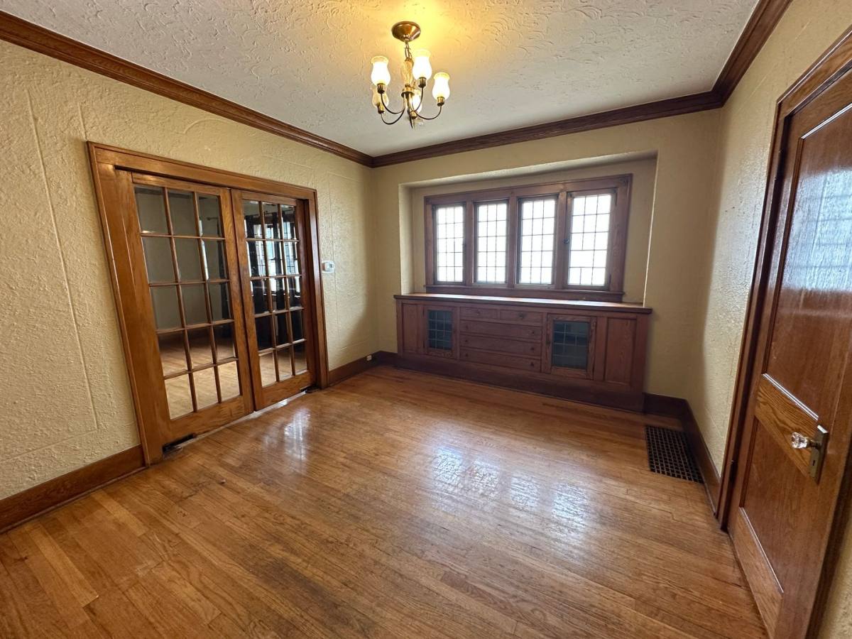 House for rent at 915 Veto NW, Grand Rapids, MI 49504
