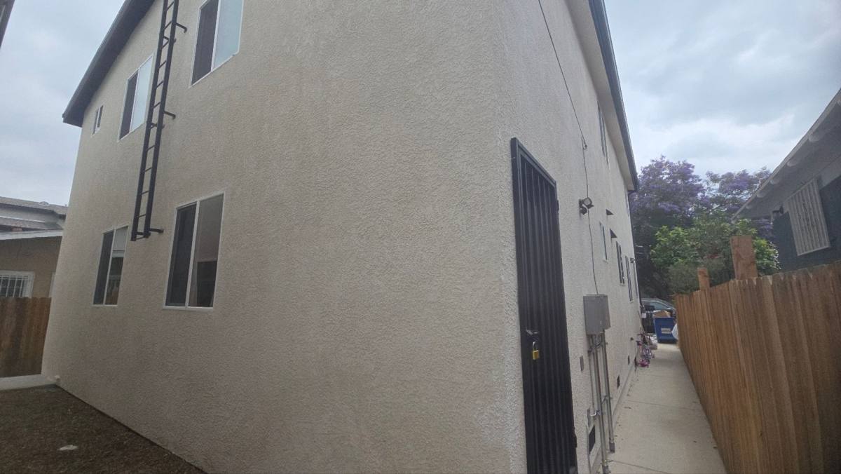 Apartment for rent at 835 E 33rd St, Los Angeles, CA 90011