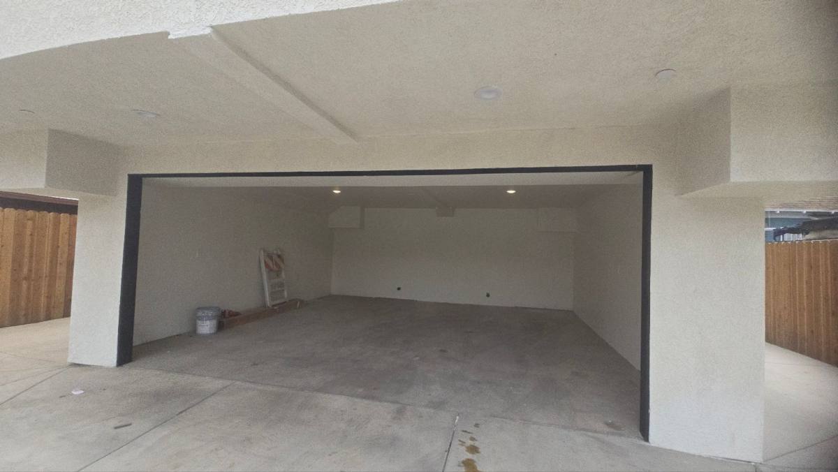 Apartment for rent at 835 E 33rd St, Los Angeles, CA 90011