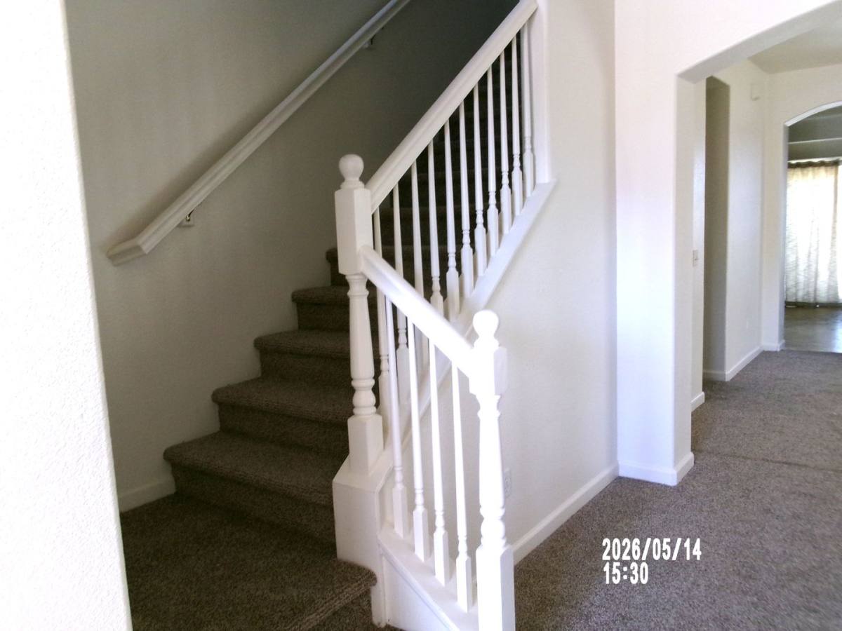House for rent at 8728 High Ridge Dr, Bakersfield, CA 93313