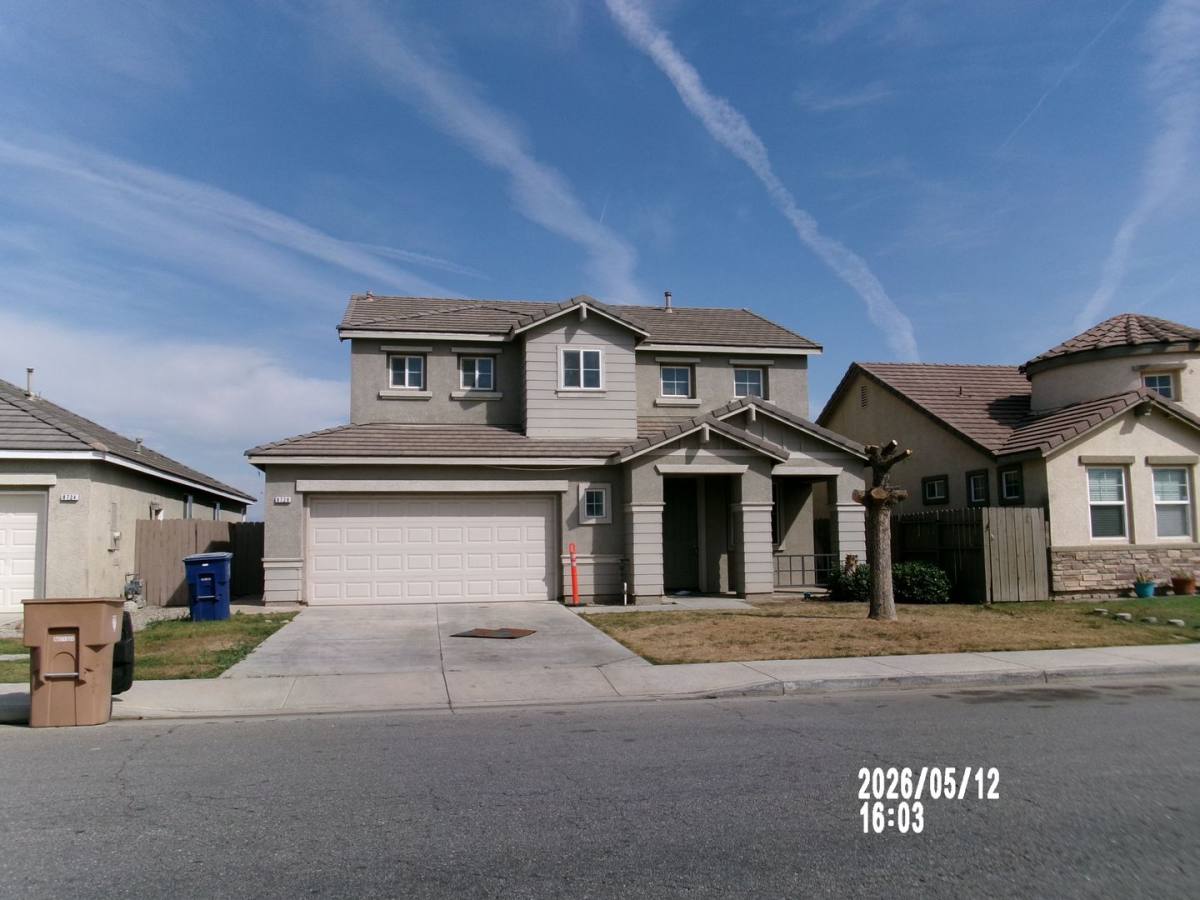 House for rent at 8728 High Ridge Dr, Bakersfield, CA 93313