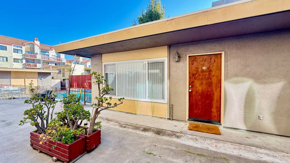 Townhouse for rent at 330 Vernon, Oakland, CA 94610
