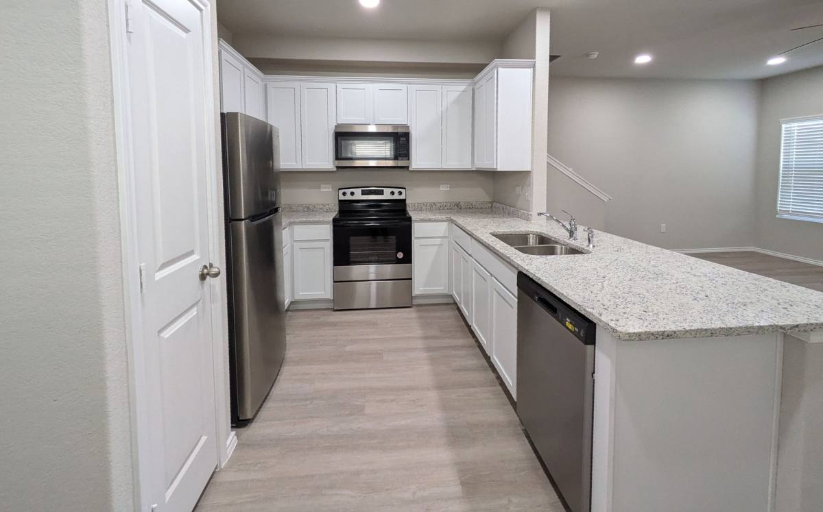 Townhouse for rent at 5330 Lisa Point, Converse, TX 78109