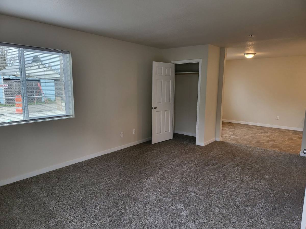 Apartment for rent at 269 20th Ave, Longview, WA 98632