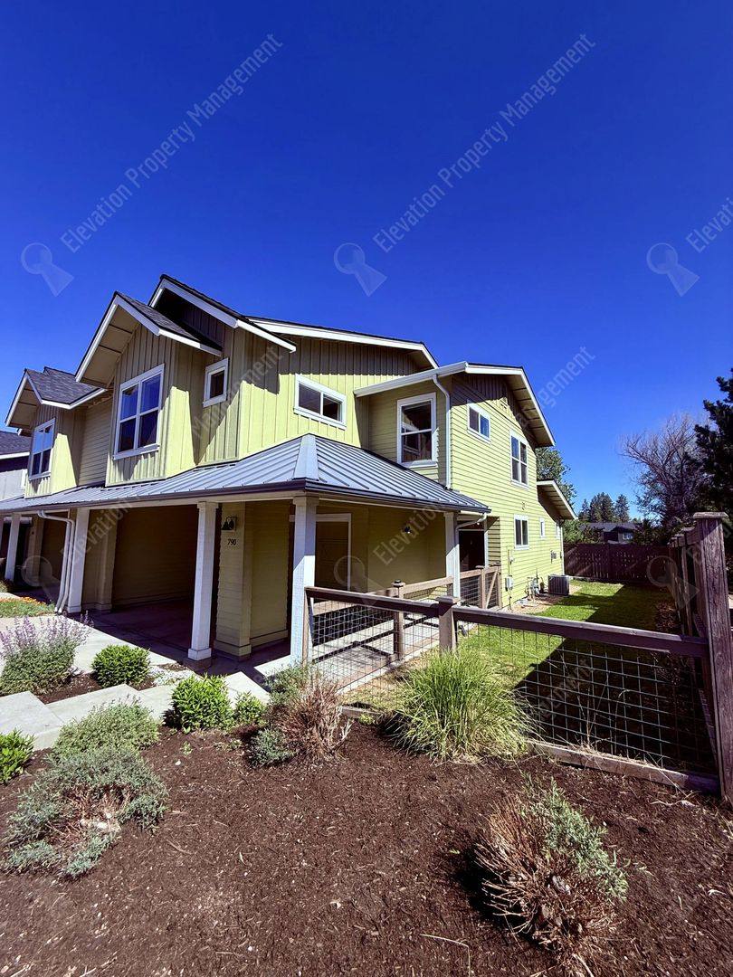 House for rent at 790 NE Isabella Lane, Bend, OR 97701