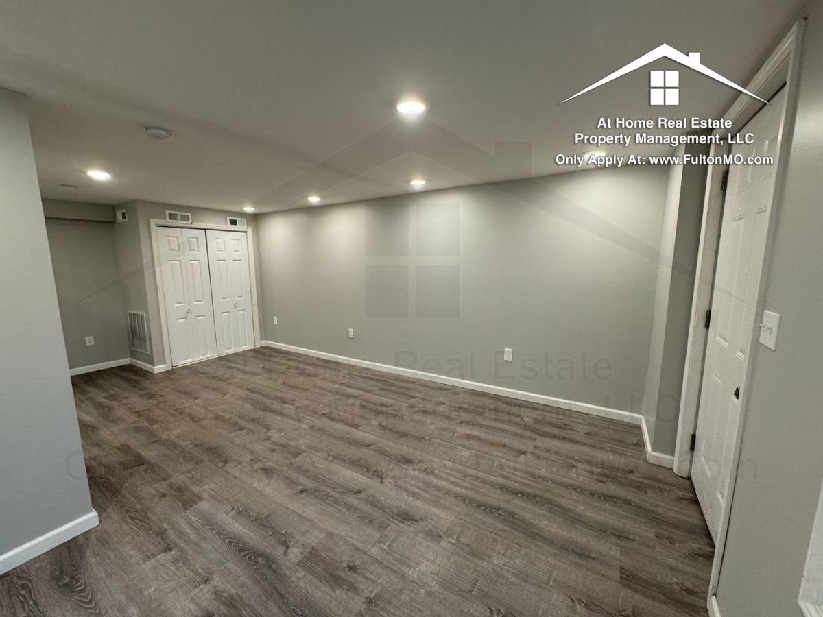 Apartment for rent at 103 E 3rd St, Fulton, MO 65251