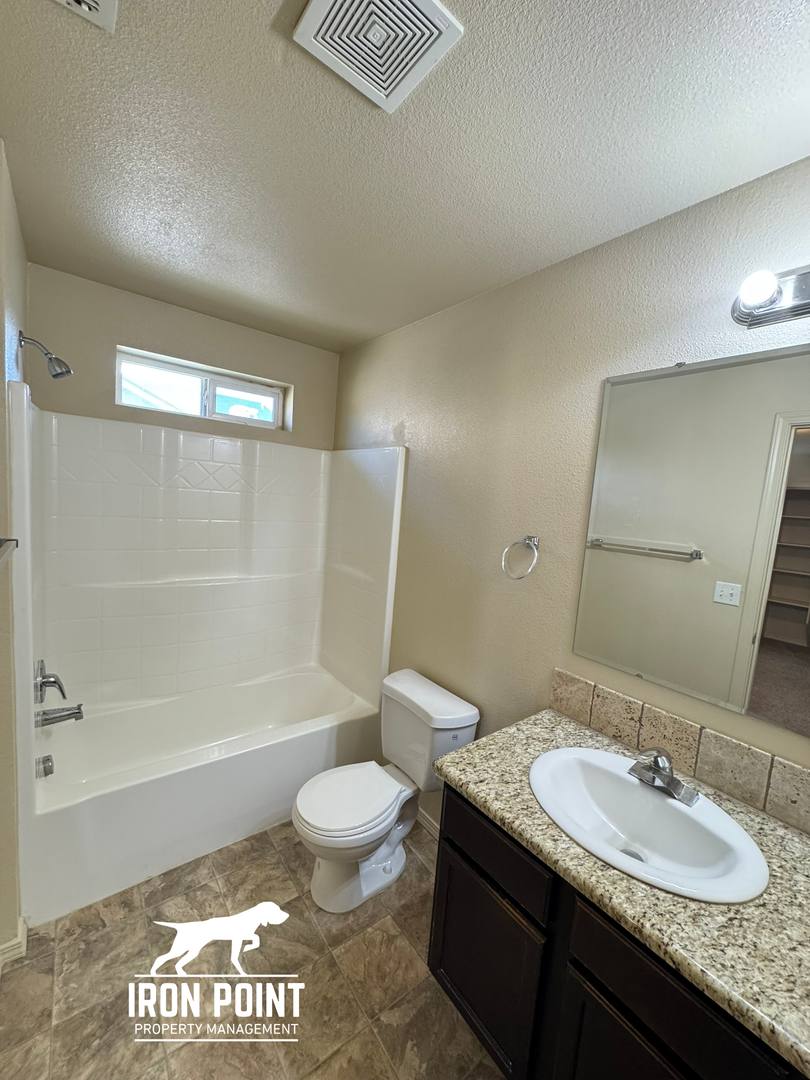 Apartment for rent at 15550 N Kodee Way, Nampa, ID 83651