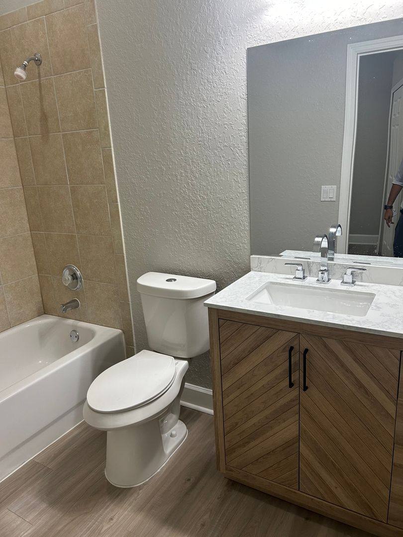 Apartment for rent at 4887 New Broad St, Orlando, FL 32814
