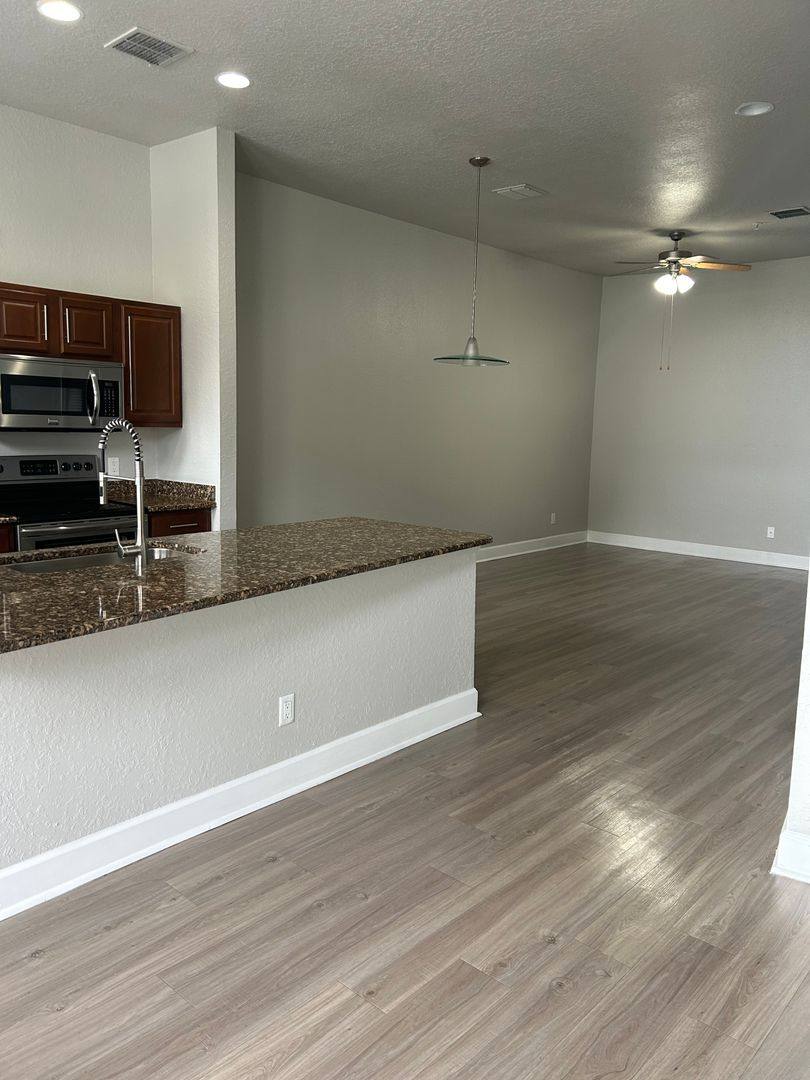 Apartment for rent at 4887 New Broad St, Orlando, FL 32814