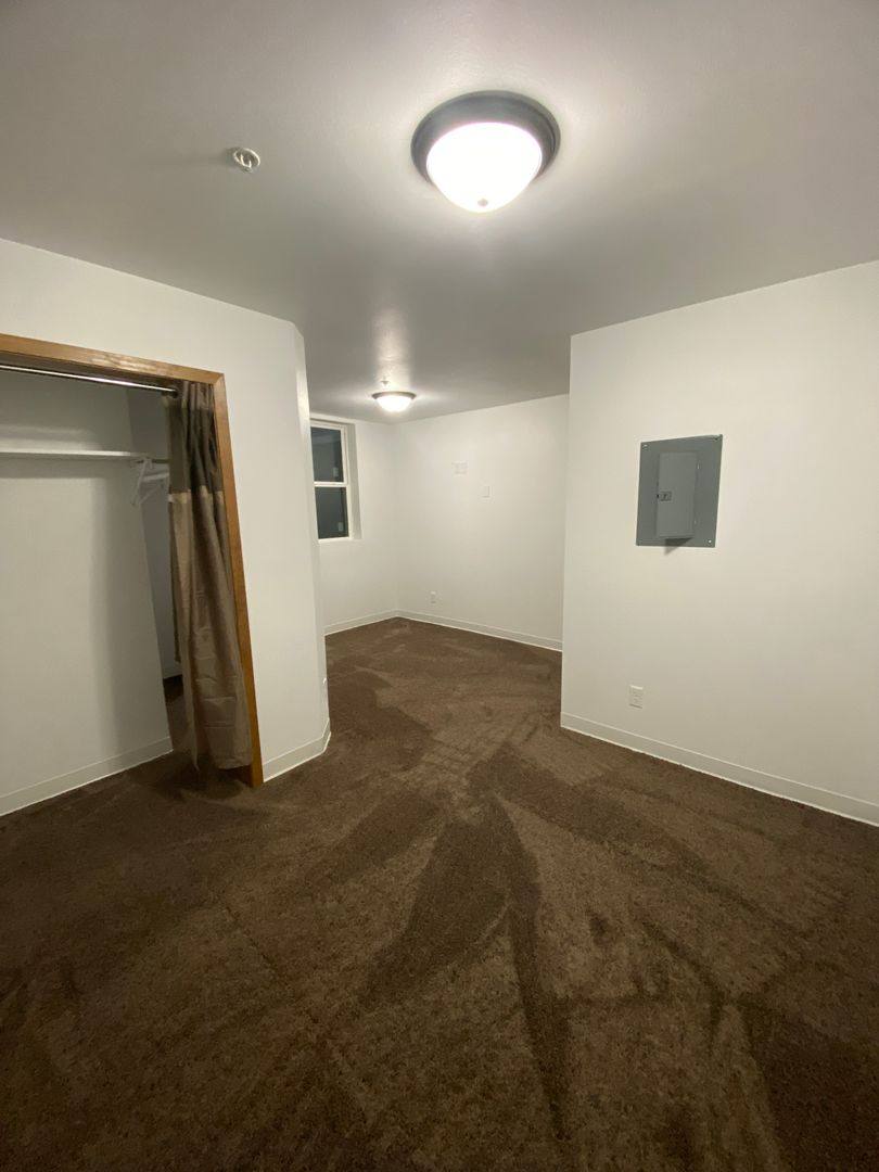 Apartment for rent at 401 1st Ave, Toledo, IA 52342