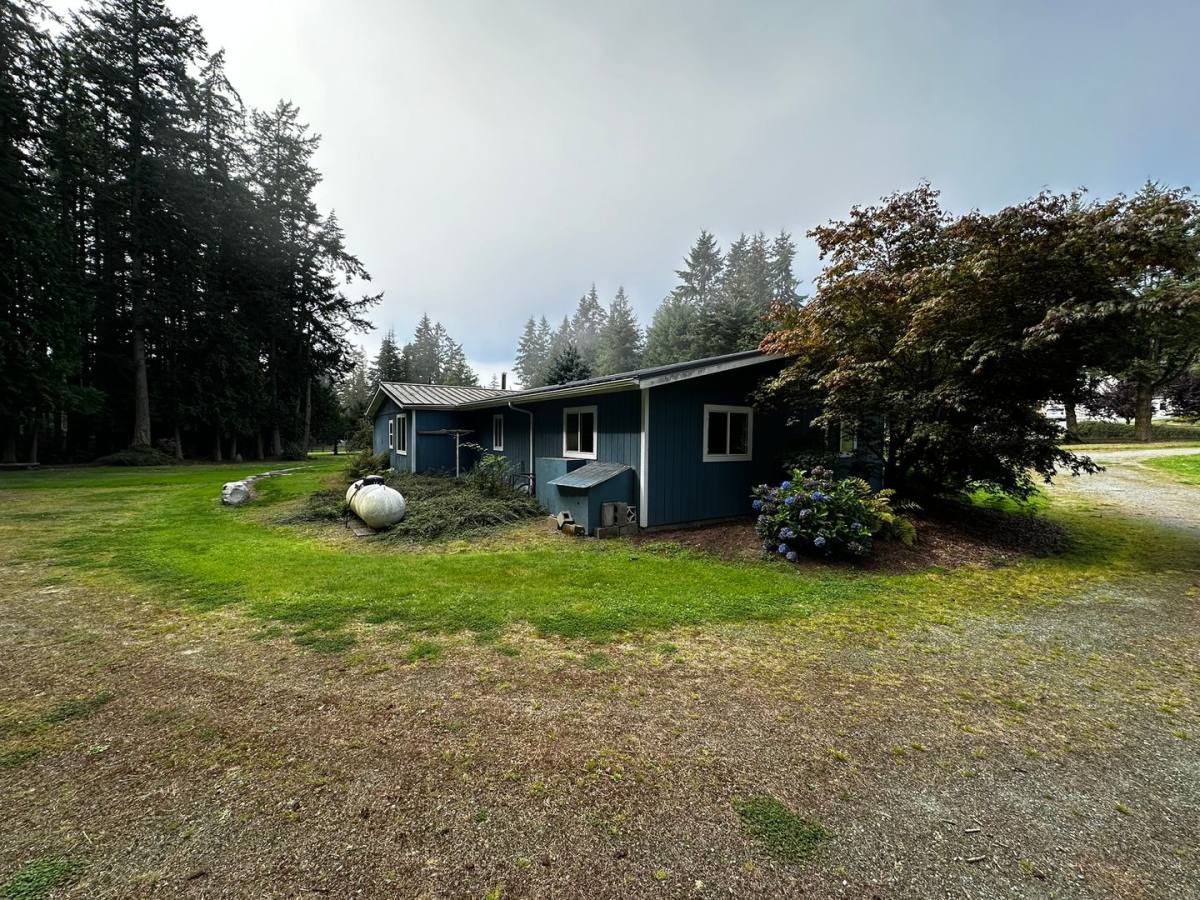 House for rent at 4204 Sharpe Rd, Anacortes, WA 98221