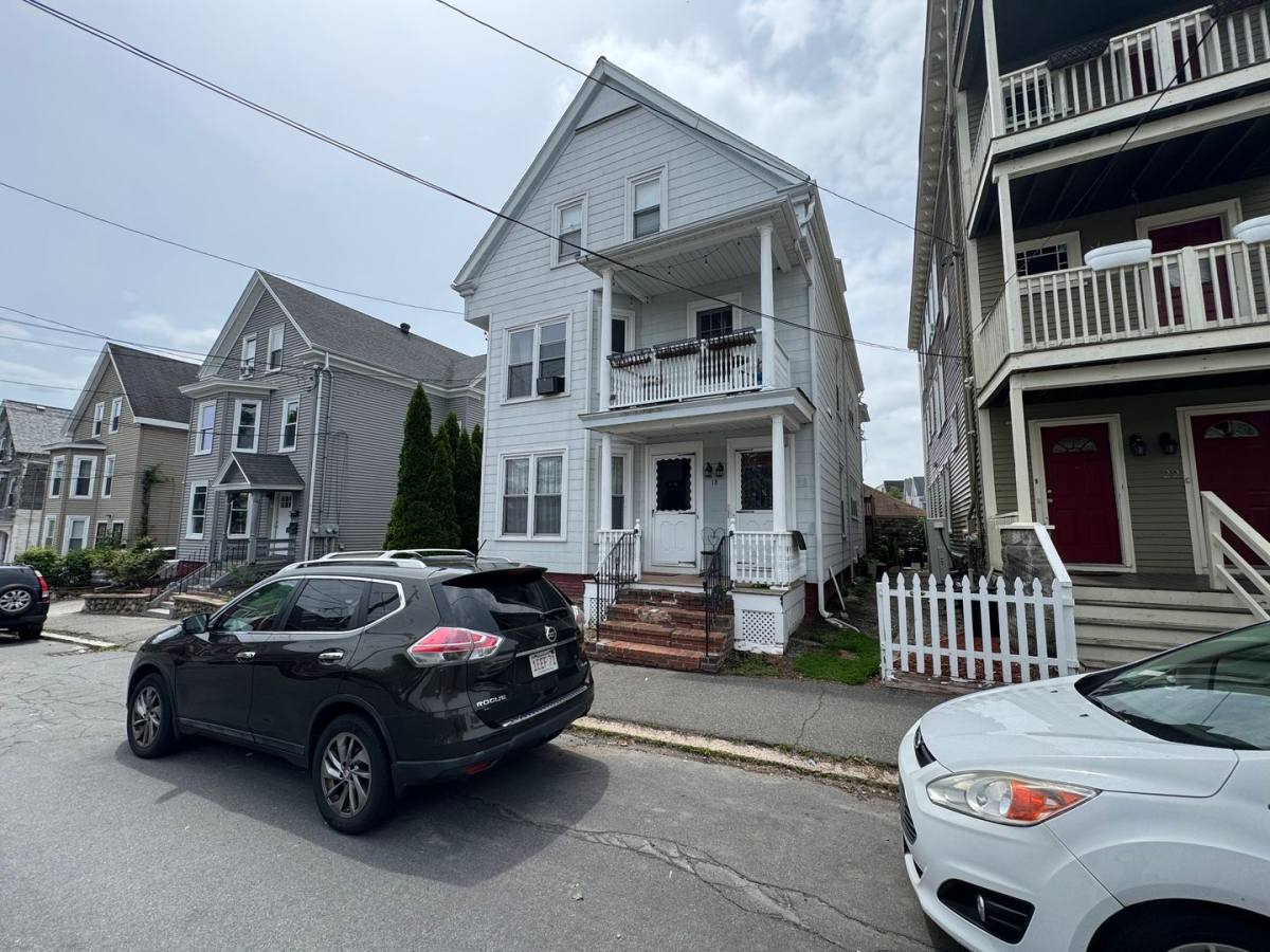 Apartment for rent at 18 Blaisdell St, Haverhill, MA 01832
