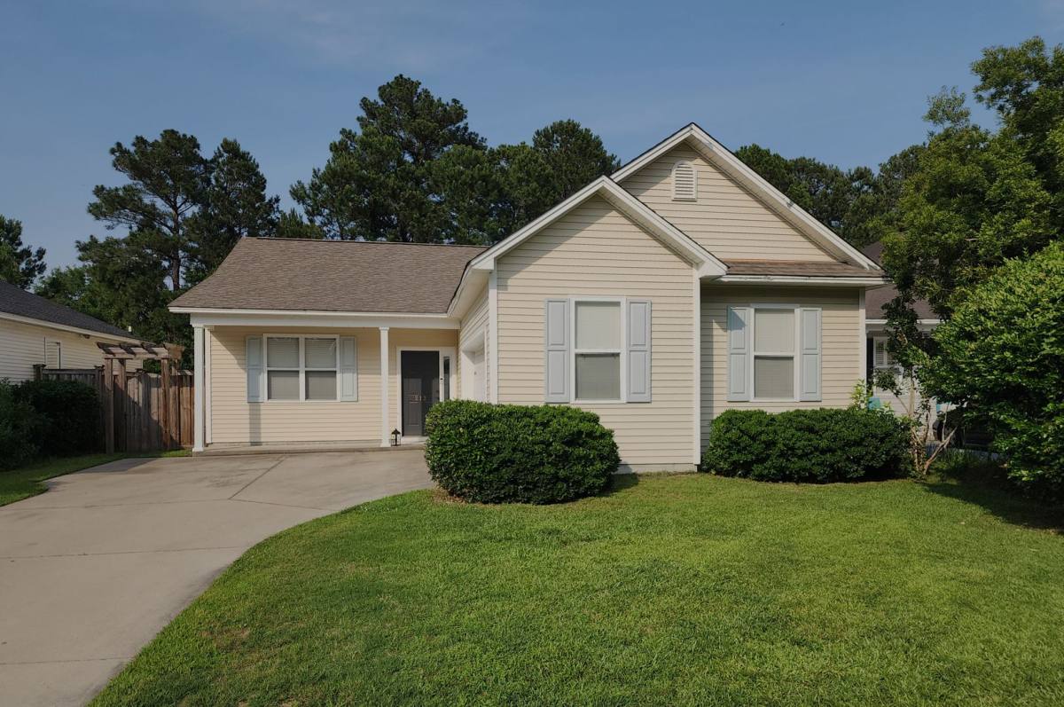 House for rent at 212 Sand Pebble Dr SE, Leland, NC 28451