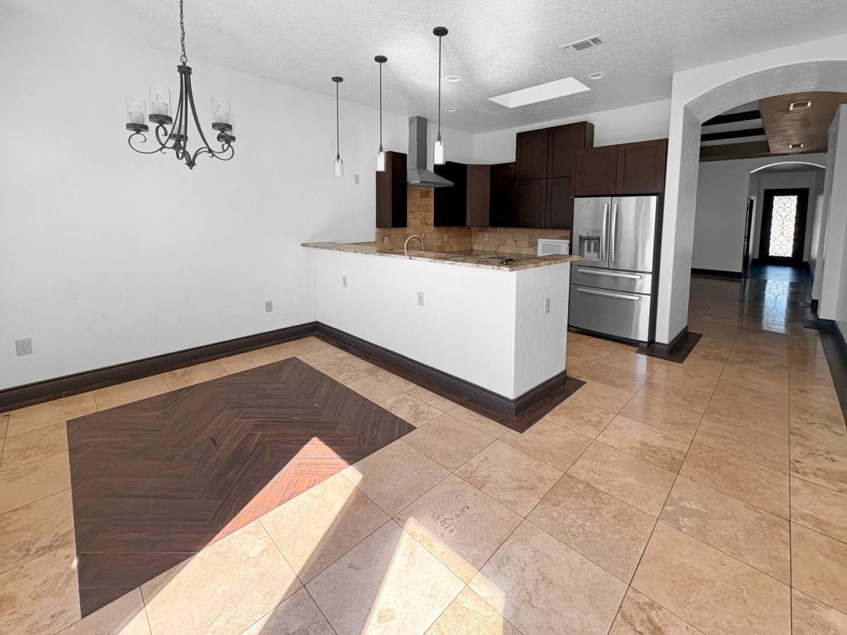 House for rent at 1611 Camino Del Arco, Hobbs, NM 88240