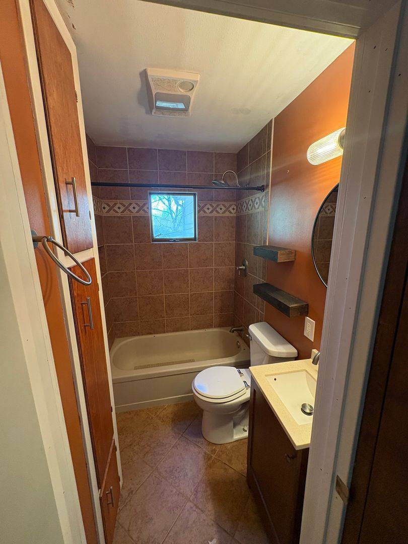 House for rent at 1139 Oregon St, Waterloo, IA 50701