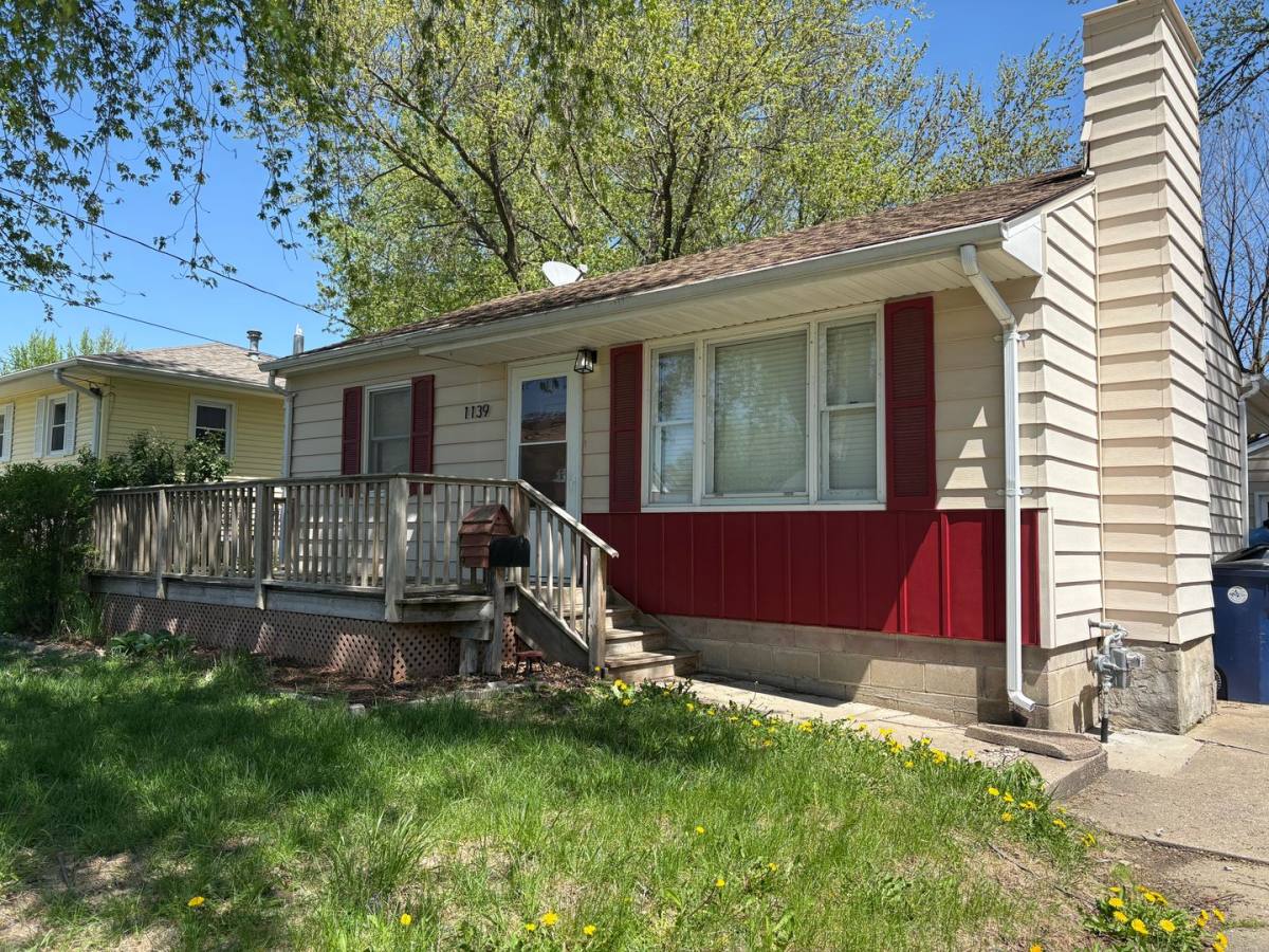 House for rent at 1139 Oregon St, Waterloo, IA 50701
