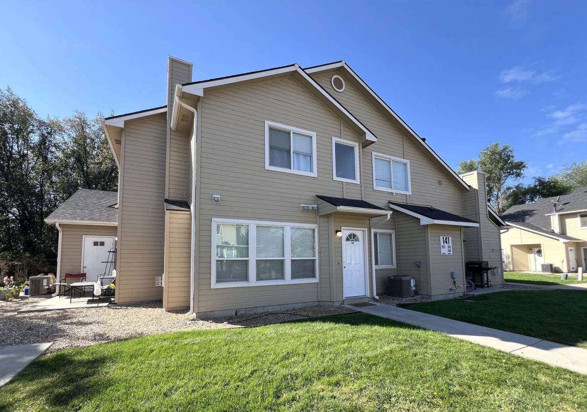 Apartment for rent at 141 N Midland Blvd, Nampa, ID 83651