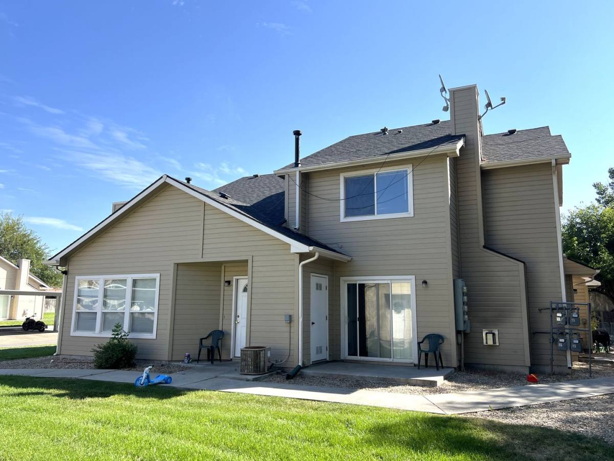 Apartment for rent at 141 N Midland Blvd, Nampa, ID 83651
