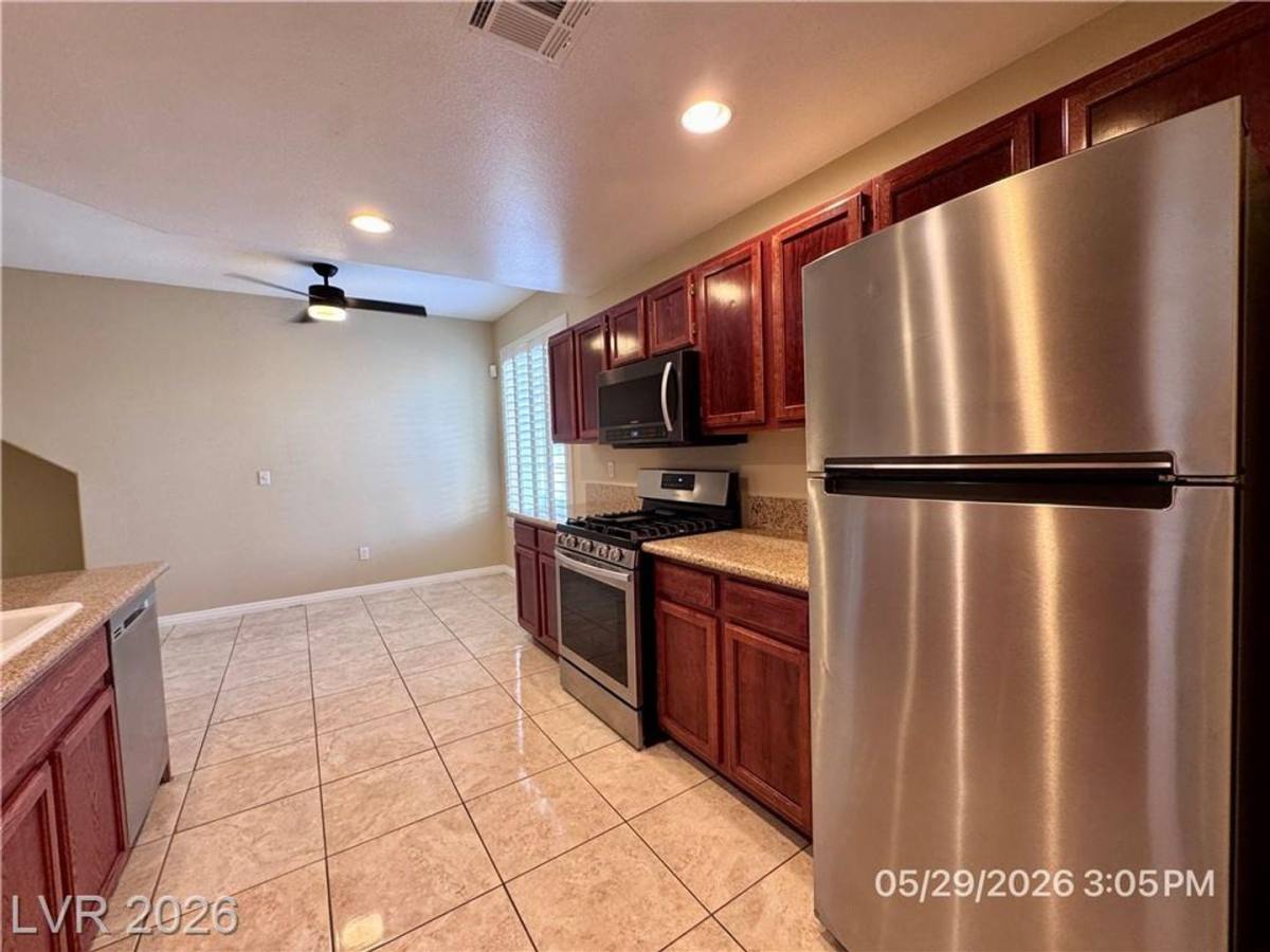 Apartment for rent at 1511 Cardinal Peak Lane, Las Vegas, NV 89144