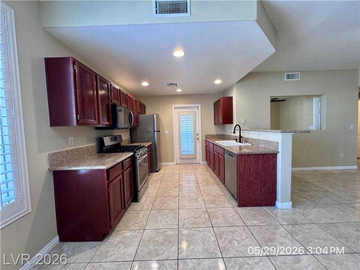 Apartment for rent at 1511 Cardinal Peak Lane, Las Vegas, NV 89144