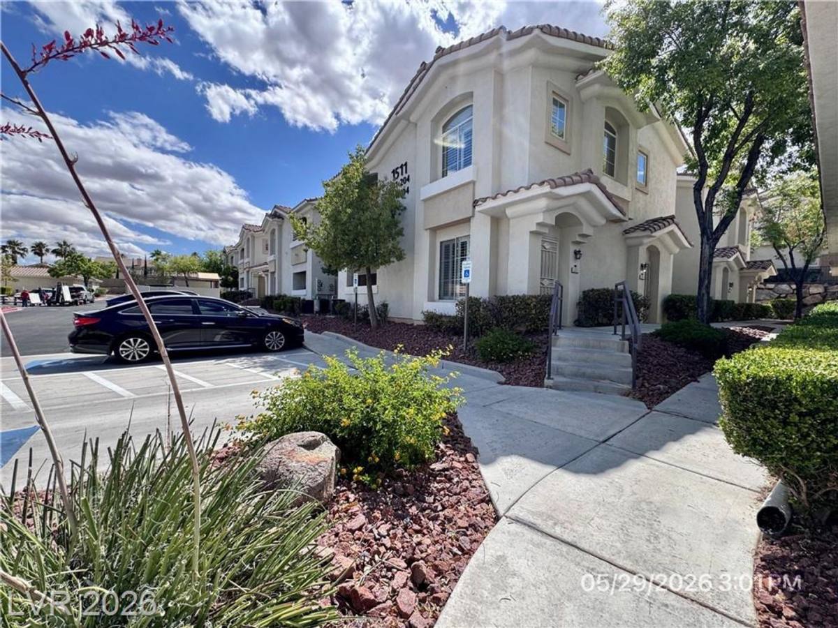 Apartment for rent at 1511 Cardinal Peak Lane, Las Vegas, NV 89144