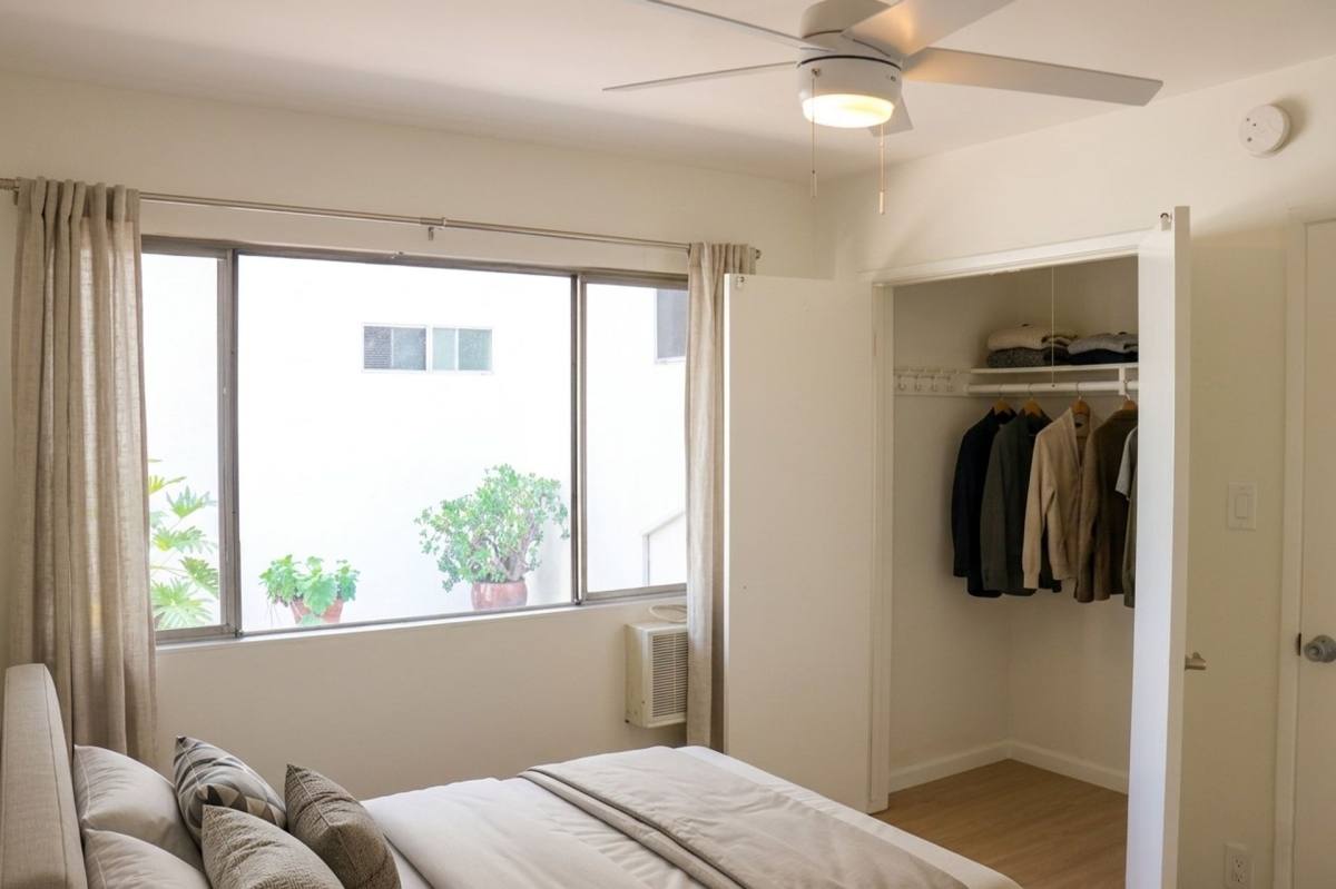 Apartment for rent at 2849 Waverly Dr, Los Angeles, CA 90039
